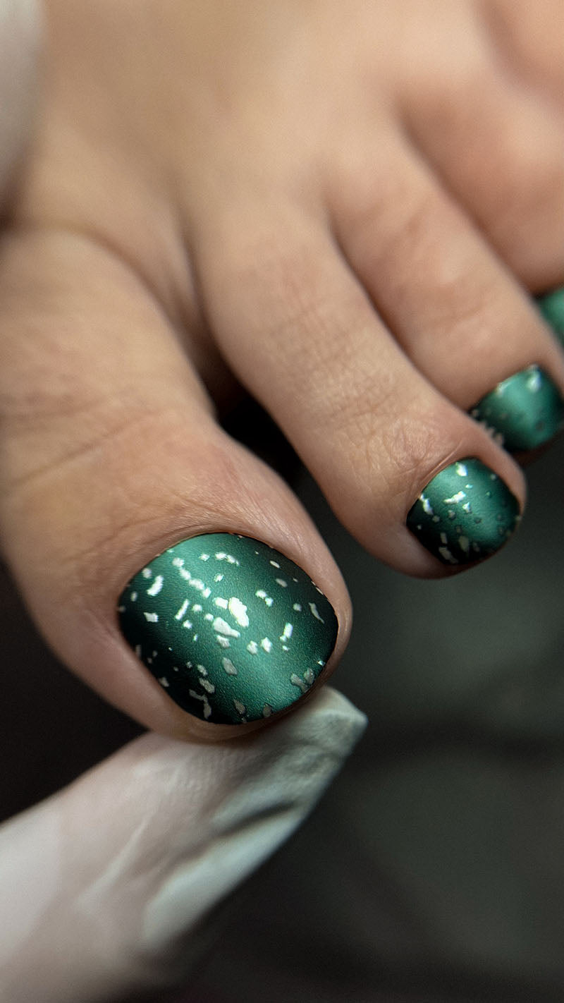 Pedicure Gradient. Emerald. Foil silver. Nail wrap WR-878