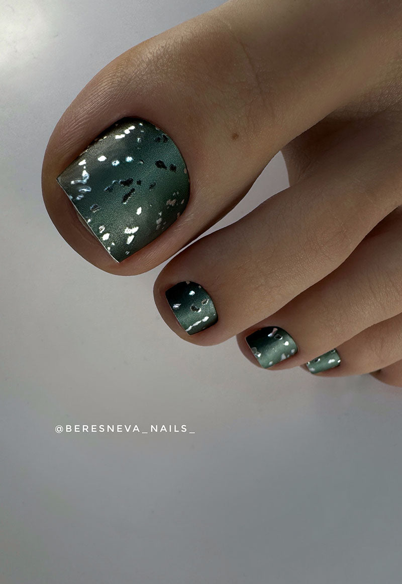 Pedicure Gradient. Emerald. Foil silver. Nail wrap WR-878