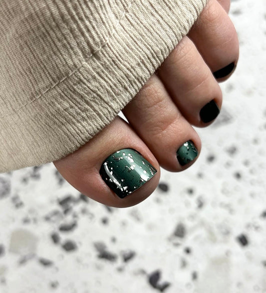 Pedicure Gradient. Emerald. Foil silver. Nail wrap WR-878