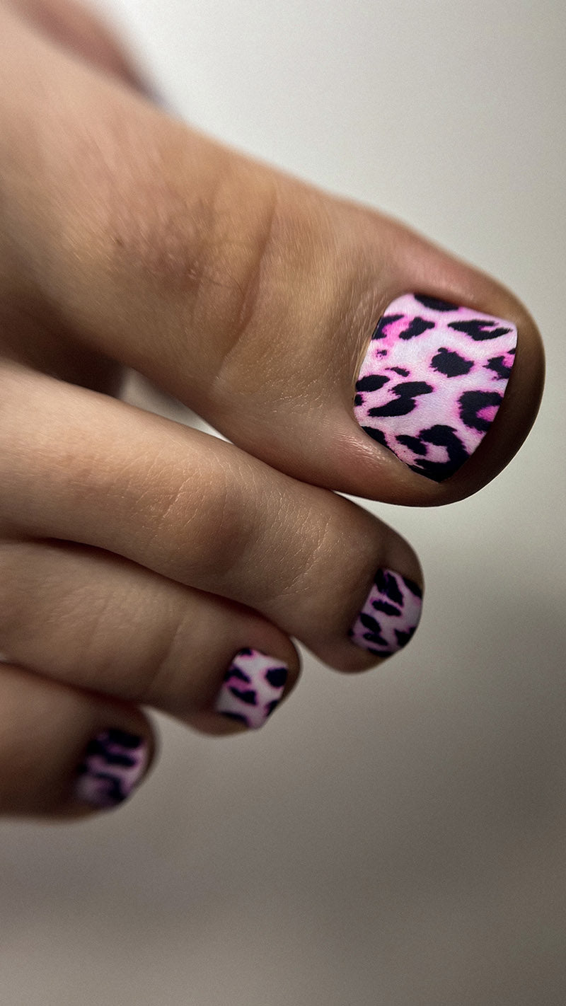 Pedicure Leo. Pink. Nail wrap WR-898