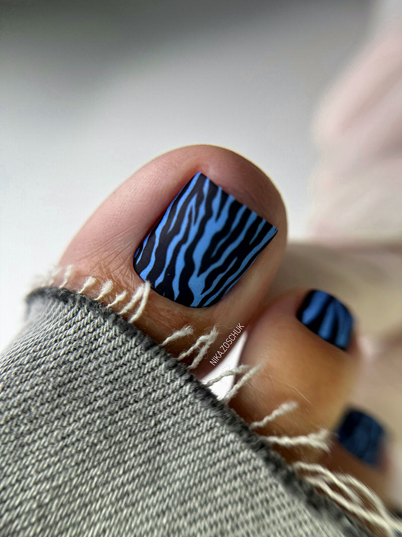 Pedicure Zebra. Blue. Nail wrap WR-915