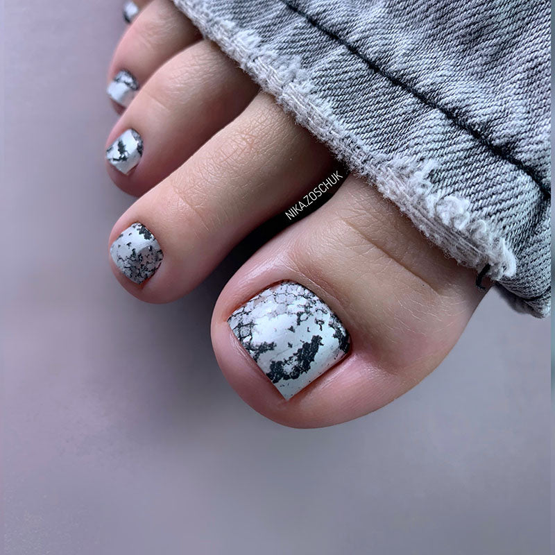 Pedicure Python. Grey. Foil silver. Nail wrap WR-917