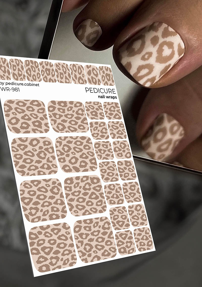 Pedicure Leo monochrome. Brown. Nail wrap WR-981