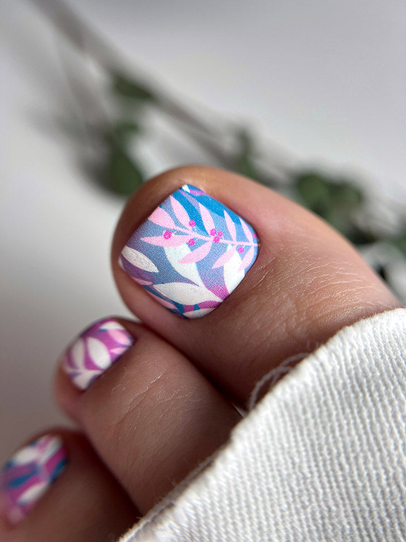 Pedicure White twigs. Nail wrap WR-986