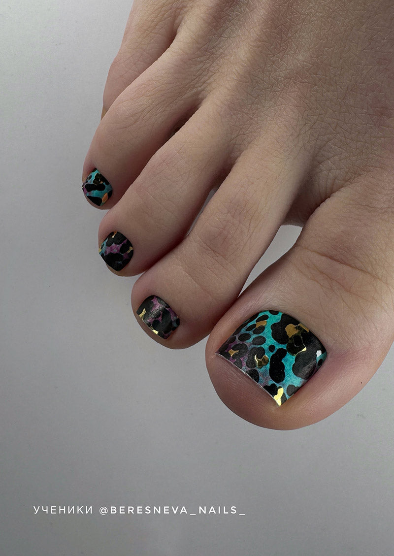 Pedicure Spots. Dark green. Foil gold. Nail wrap WR-988