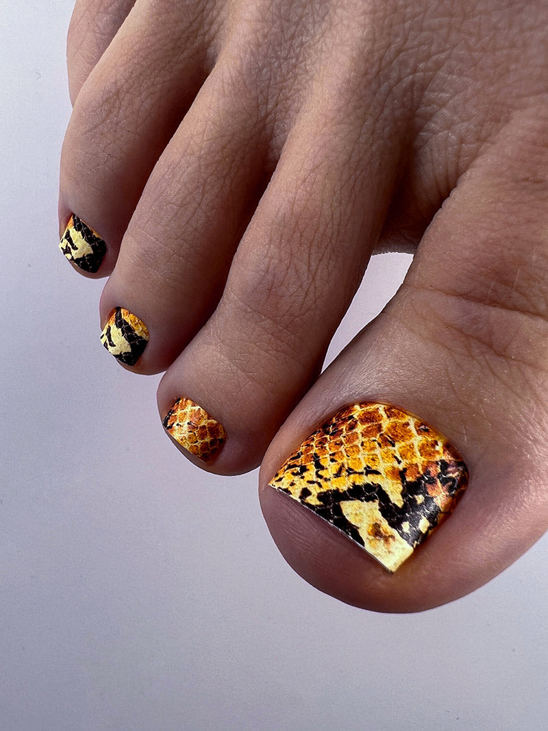 Pedicure Python. Ginger. Nail wrap WR-994