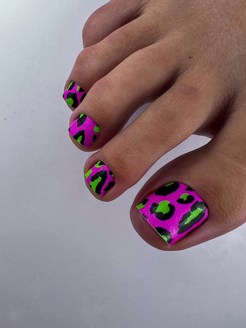 Pedicure Leo large. Pink green. Nail wrap WR-996