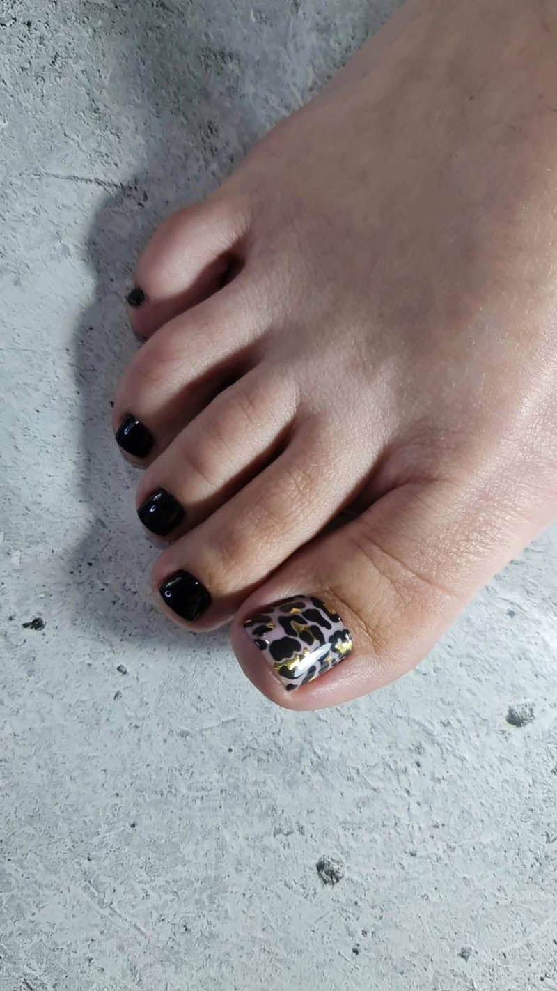 Pedicure Leo. Large. Foil gold. Nail water decals SF-090