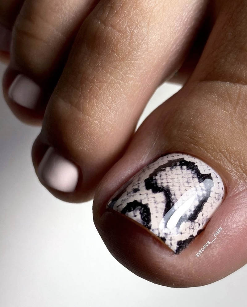 Pedicure Python. Large. Nail water decals SR-002