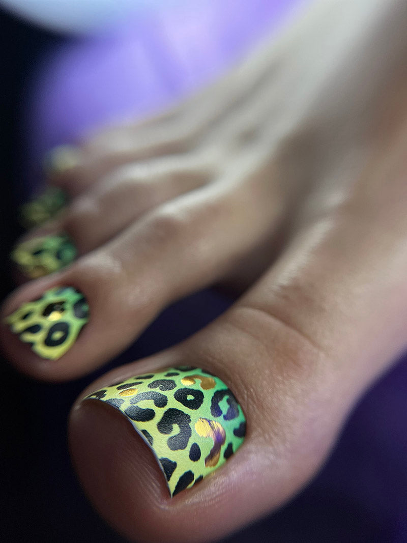 Pedicure Leo gradient. Green yellow. Foil gold. Nail wrap WR-975